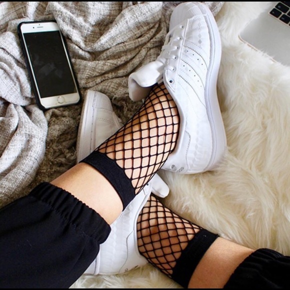 2 LEFT NWT Ankle Fishnet Socks - Picture 6 of 8